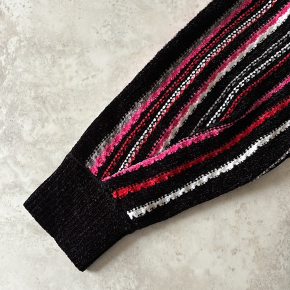 Ruby Rd. Woman’s Sweater - Picture 7 of 11